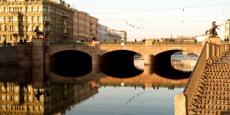 สะพานม้าอะนีชคอฟ (Anichkov Bridge)