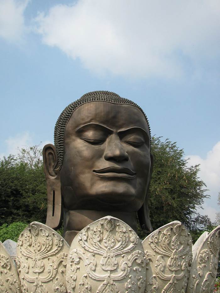 วัดธรรมิกราช (Wat Thammikarat)