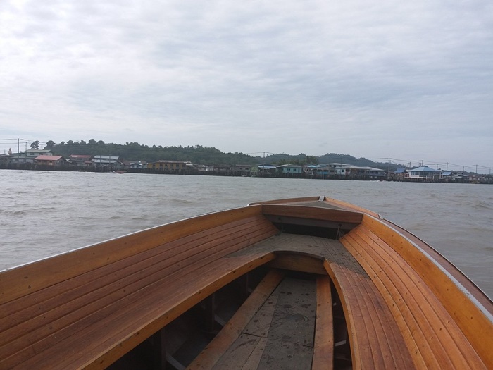 หมู่บ้านกลางน้ำ บรูไน กัมปงอายเยอร์ (Kampong Ayer)