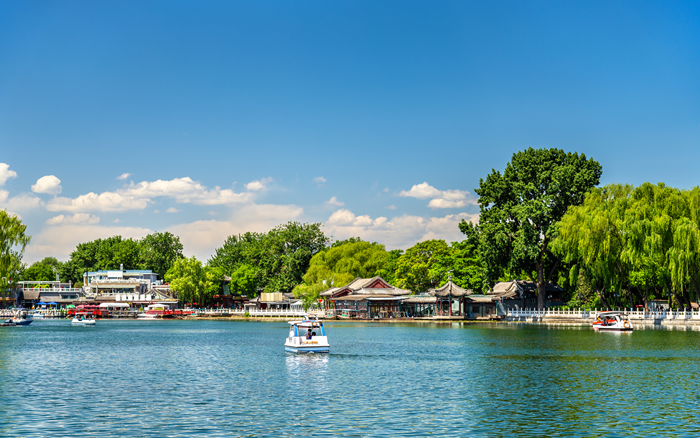 เที่ยวปักกิ่ง ทะเลสาบชิชาไห่ (Shichahai Lake)