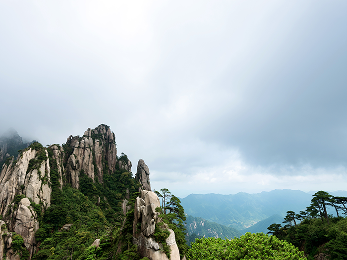 สถานที่มรดกโลกทางธรรมชาติของจีน ถ้ำหินปูนซานชิงซาน (Sanqingshan)