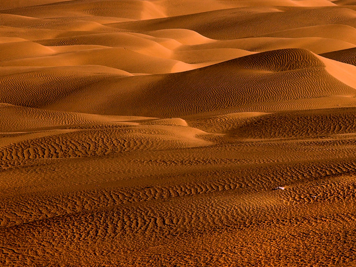 สถานที่มรดกโลกทางธรรมชาติของจีน ทะเลทรายทากลามากัน (Taklamakan Desert)