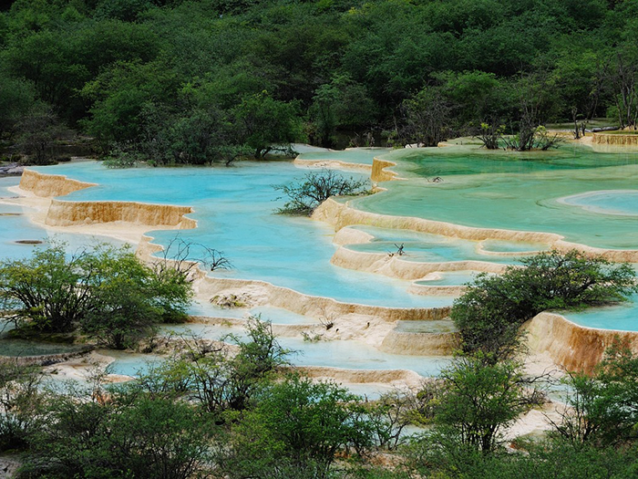 สถานที่ท่องเที่ยวธรรมชาติของจีน ฮวงหลง (Huanglong Scenic Area)