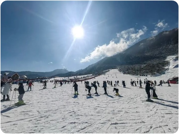 ภูเขาหิมะซีหลิงซาน (Xiling Snow Mountain)