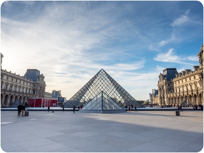 พิพิธภัณฑ์ลูฟวร์ (Louvre Museum)