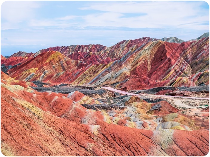 ภูเขาสายรุ้ง Rainbow Mountain