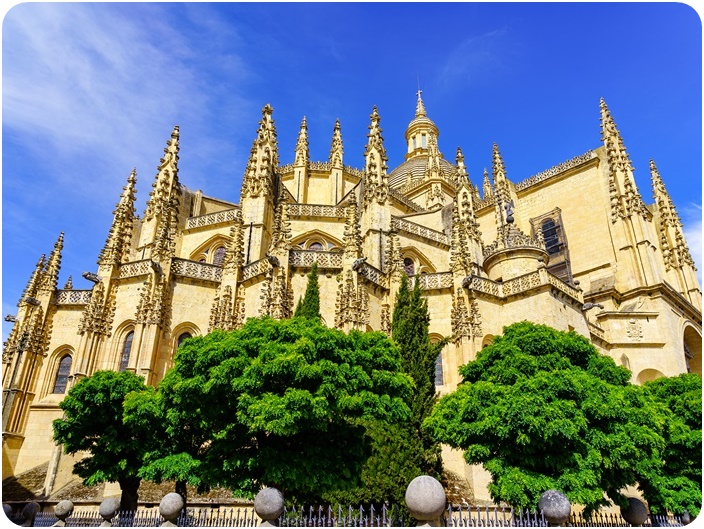 มหาวิหารแห่งเมืองเซโกเวีย (Cathedral de Segovia)