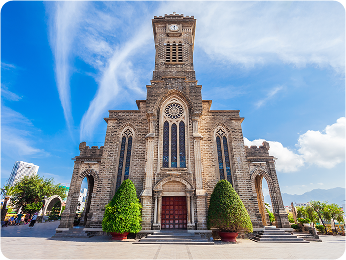 โบสถ์ญาจาง (Nha Trang Cathedral)