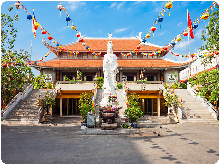 วัดวินห์เงียม (Vinh Nghiem Pagoda)